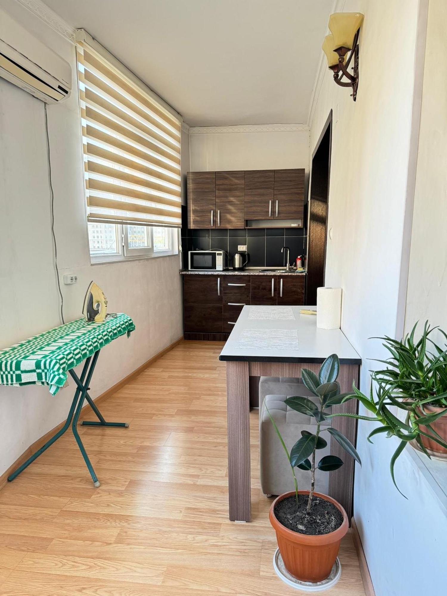 Cozy 2 Rooms Apartment In The Center, Free Wifi Dushanbe Exterior foto
